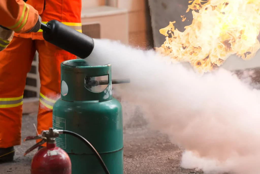 Carbon dioxide CO2 extinguisher for electrical fires