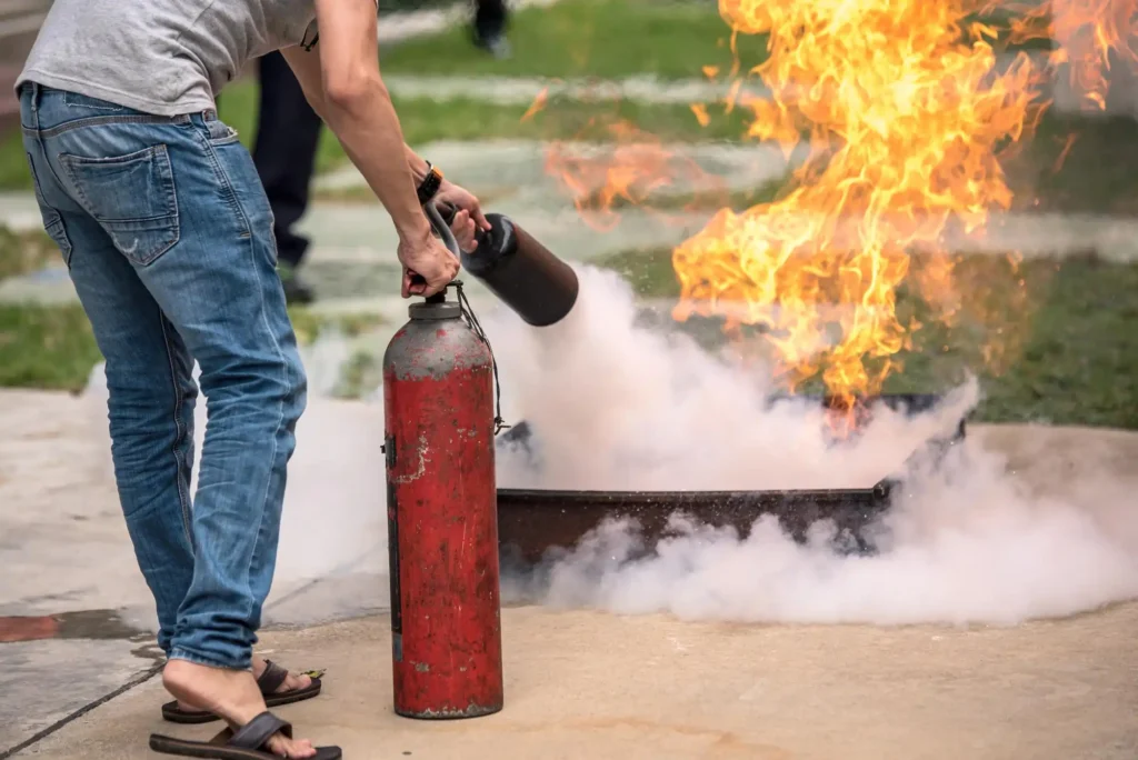 Dry powder ABC fire extinguisher wheeled