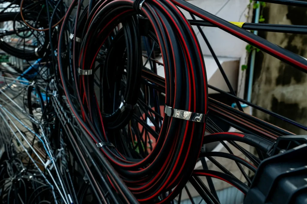 XLPE-insulated power cable for oil and gas facilities