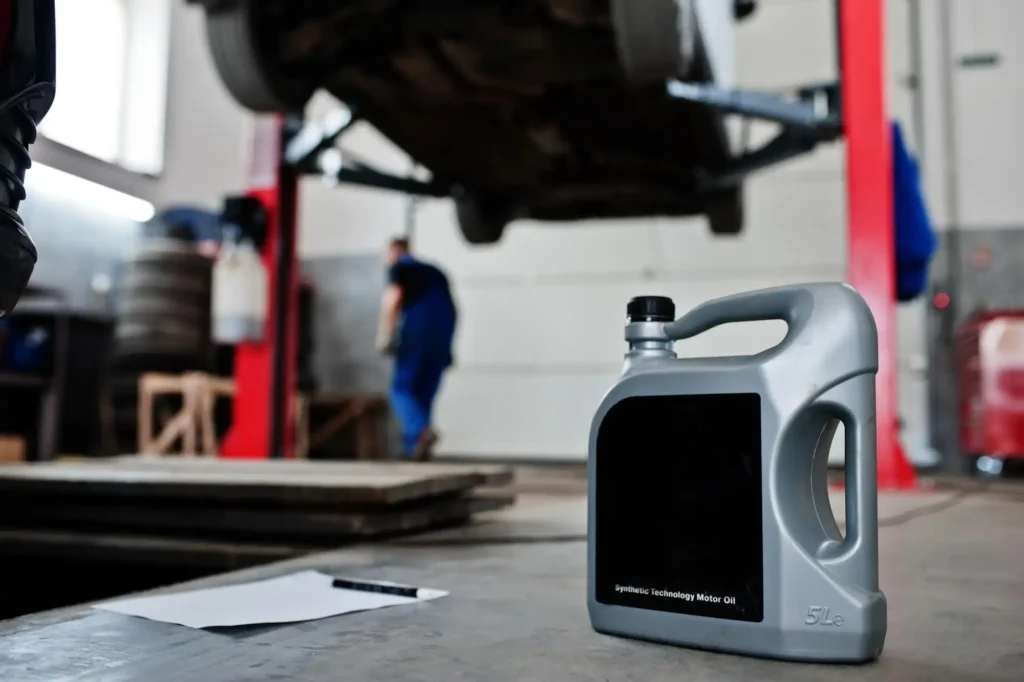 Mineral-based engine oils for reliable lubrication