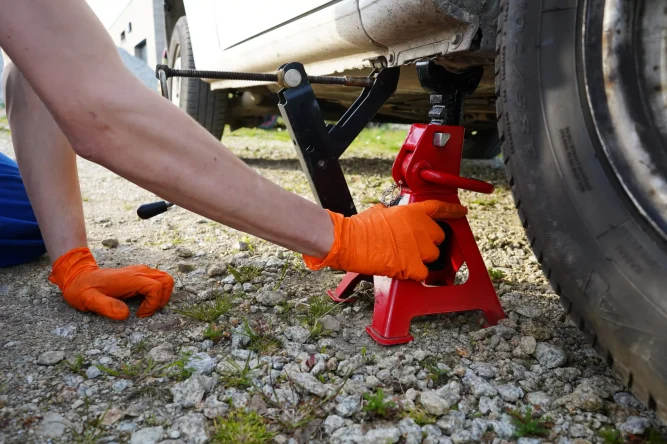 Alignment tools for marine propulsion systems