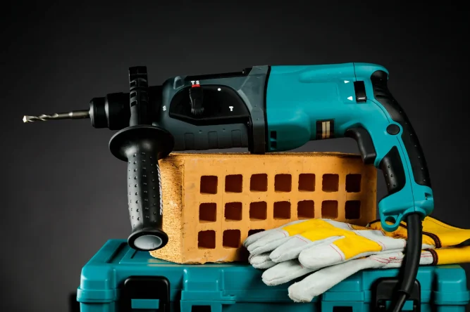 Modular tool storage for industrial workshops